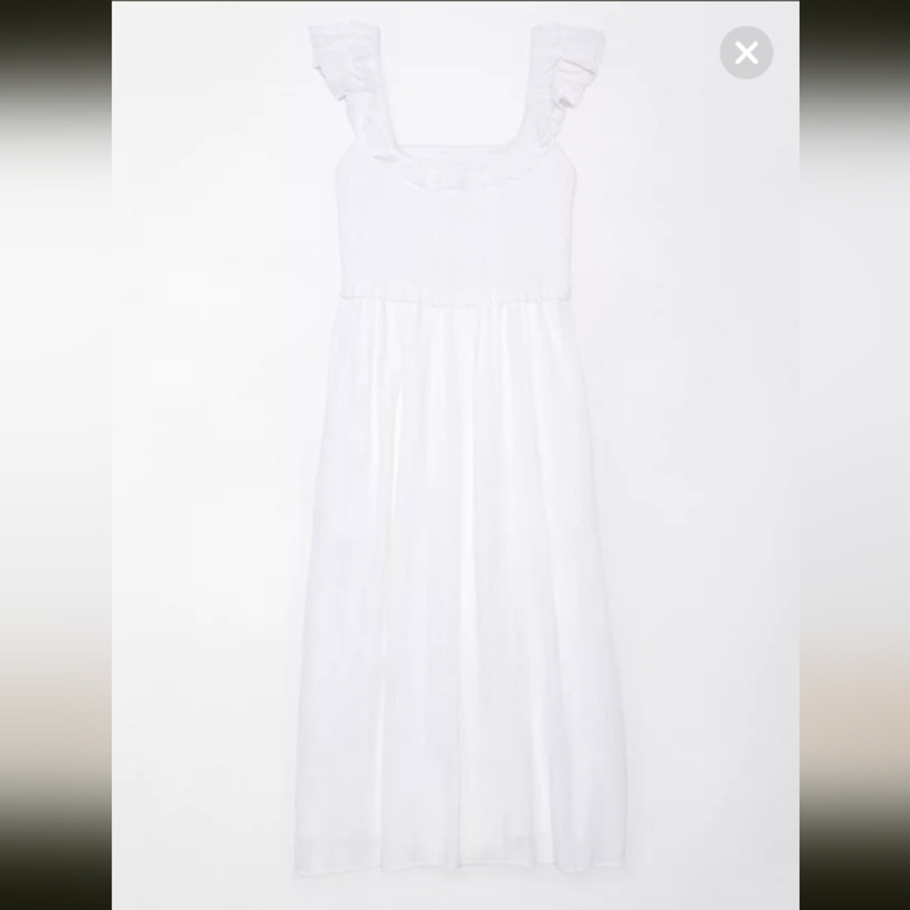 ⚡️SALE⚡️🆕️NWT AE Flutter Sleeve Smocked Midi Dress in 'White', Size Small - Picture 5 of 7